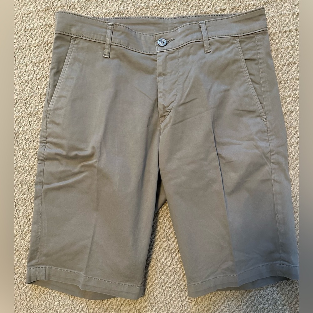 AG Men’s Shorts Size 30 Beige